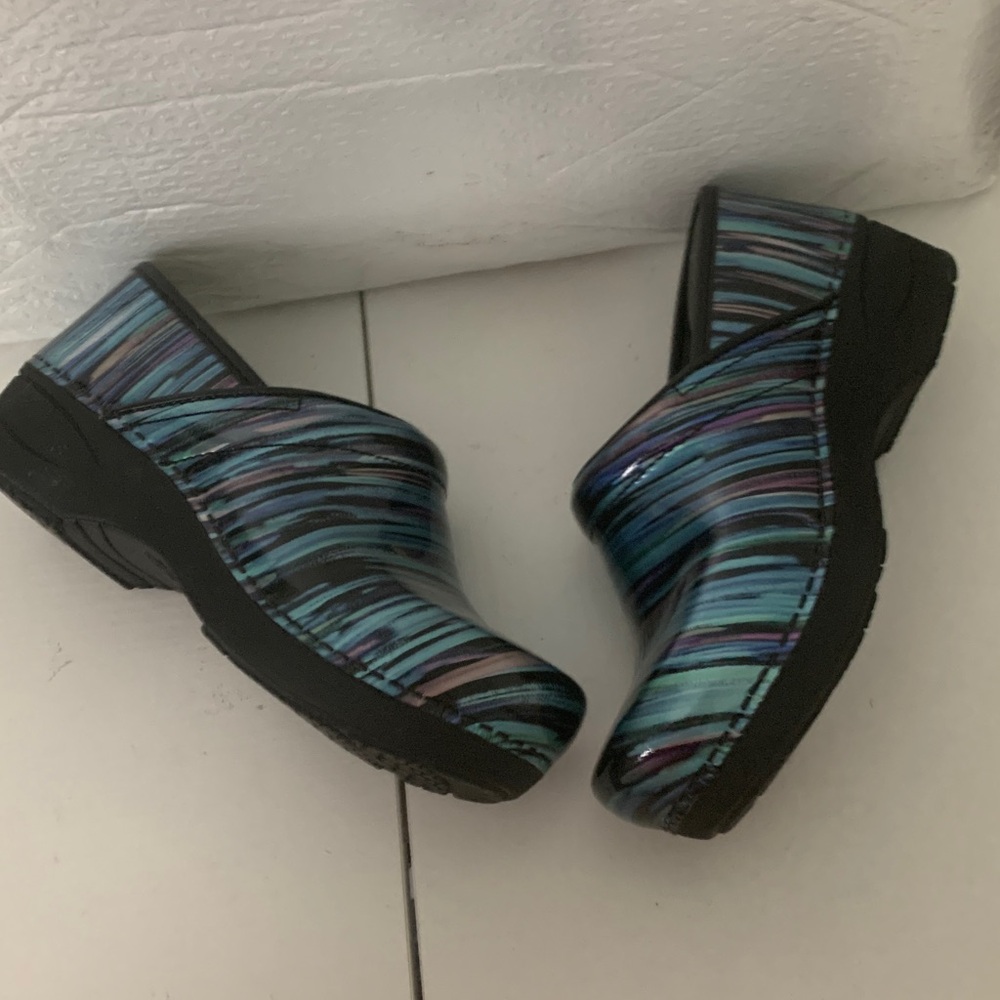 Dansko XP20 Clogs - Picture 4 of 10